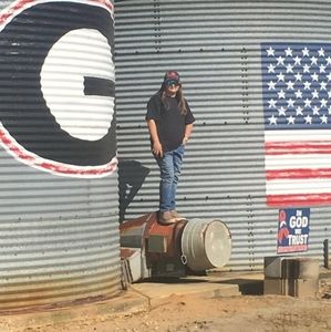 Meet your Posher, Bendyann